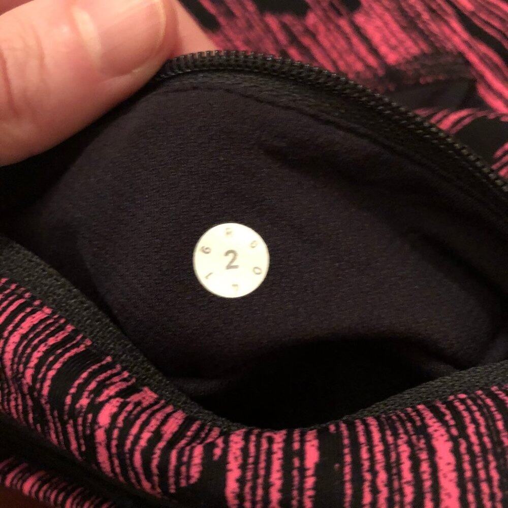 Lululemon Crop Leggings Black Pink Neon - Picture 8 of 11